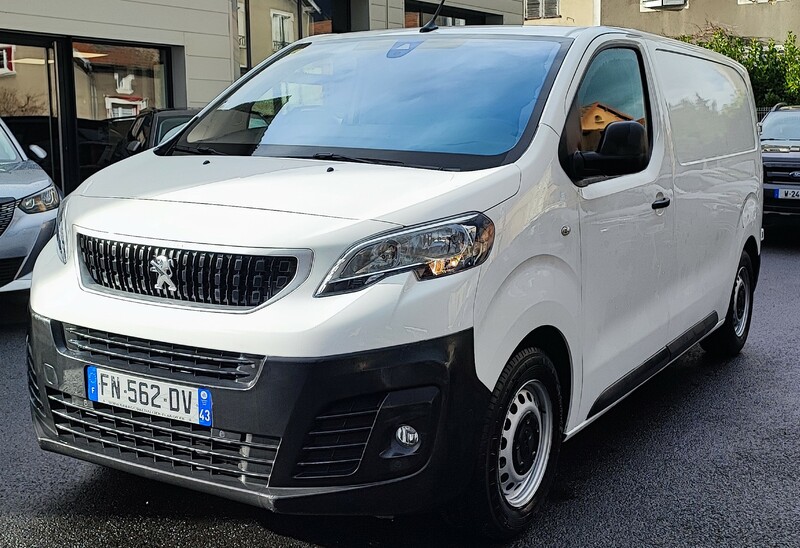 Afficher le détail de PEUGEOT EXPERT TAILLE M 1.5L BLUEHDI 120 BVM6 