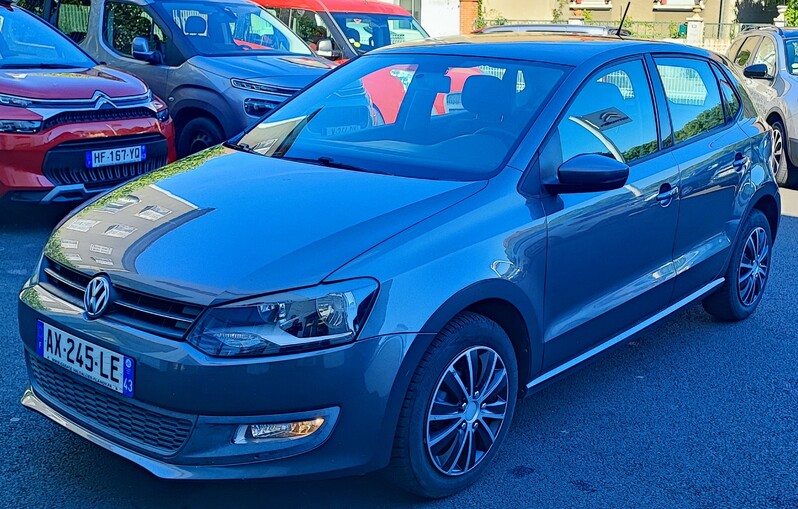 Afficher le détail de VOLSWAGEN POLO 1.6L TDI 90 BVM5 CONFORTLINE 
