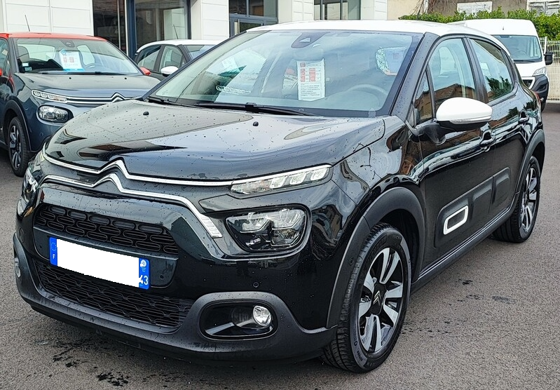 Afficher le détail de CITROEN C3 1.2L PURETECH 110CV BVM6 SHINE
