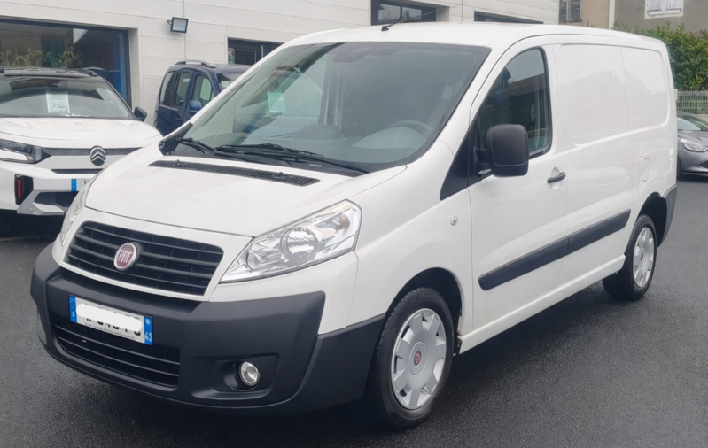 Afficher le détail de FIAT SCUDO 2.0L HDI 130 BVM6 3 PLACES