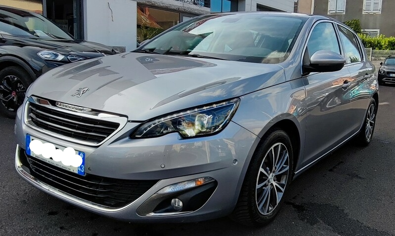 Afficher le détail de PEUGEOT 308 1.2L PURETECH BVM6 130 ALLURE