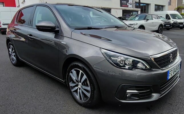 PEUGEOT 308 1.5L BlueHDI 130CH BVM6 STYLE
