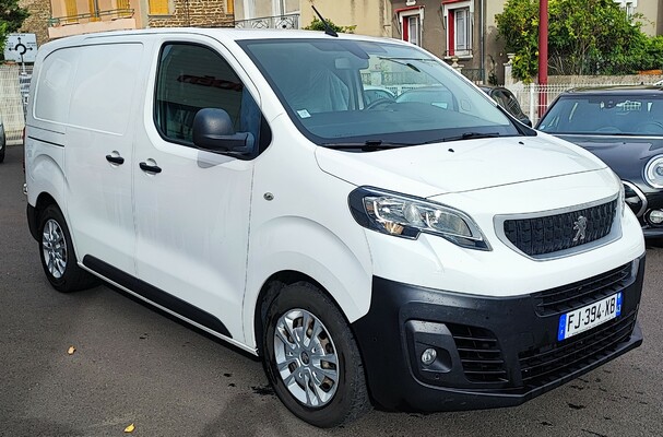 PEUGEOT EXPERT COMPACT PREMIUM PACK 1.6L BLUEHDI 115 BVM6 + attellage