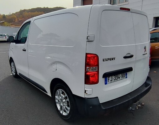PEUGEOT EXPERT COMPACT PREMIUM PACK 1.6L BLUEHDI 115 BVM6 + attellage