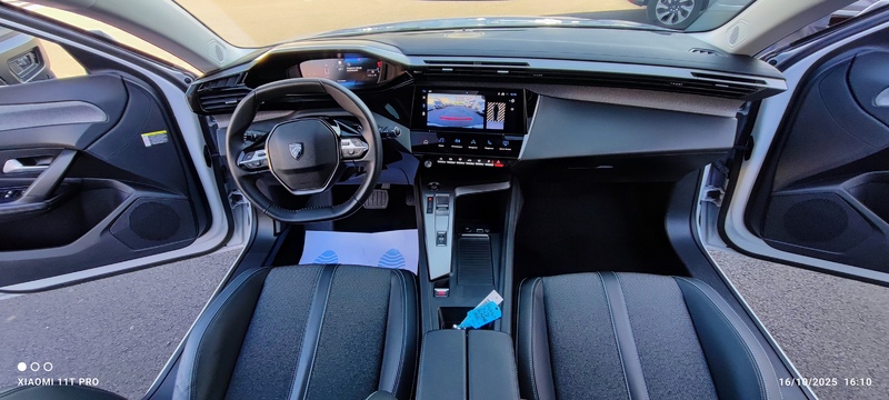 PEUGEOT 308 1.5 L BLUE HDI 130 EAT8