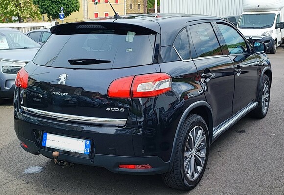 PEUGEOT 4008 1.6L HDI BVM6 4WD ALLURE