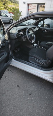DS DS3 1.6L BLUE HDI 100 BVM5 SO CHIC