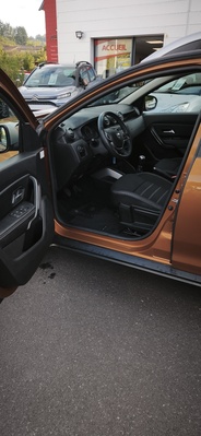 DACIA DUSTER 1.5L BLUE DCI 115 BVM6 4WD